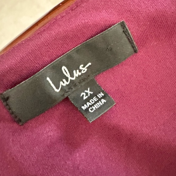 Plum Lulus wrap dress. Size 2X. Used once. - Picture 5 of 5